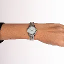 B83413376_Worn1.webp
