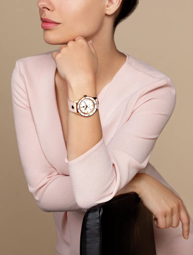 Rado Captain Cook Marina Hoermanseder - R32139708