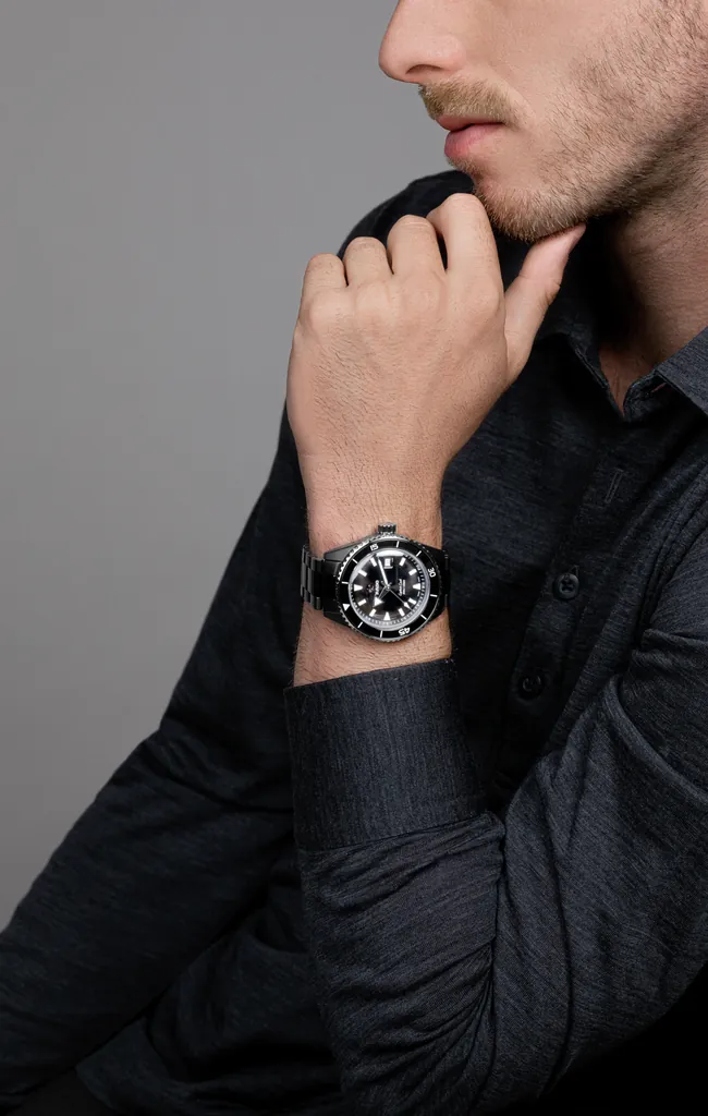 Rado Captain Cook High-Tech Ceramic Diver - R32129152