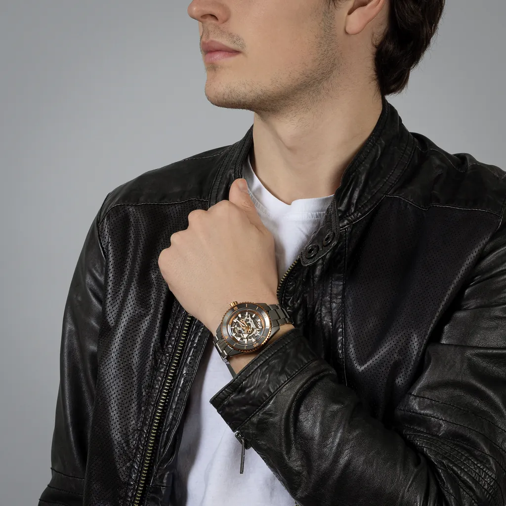 Rado Captain Cook High-Tech Ceramic Skeleton - R32148162