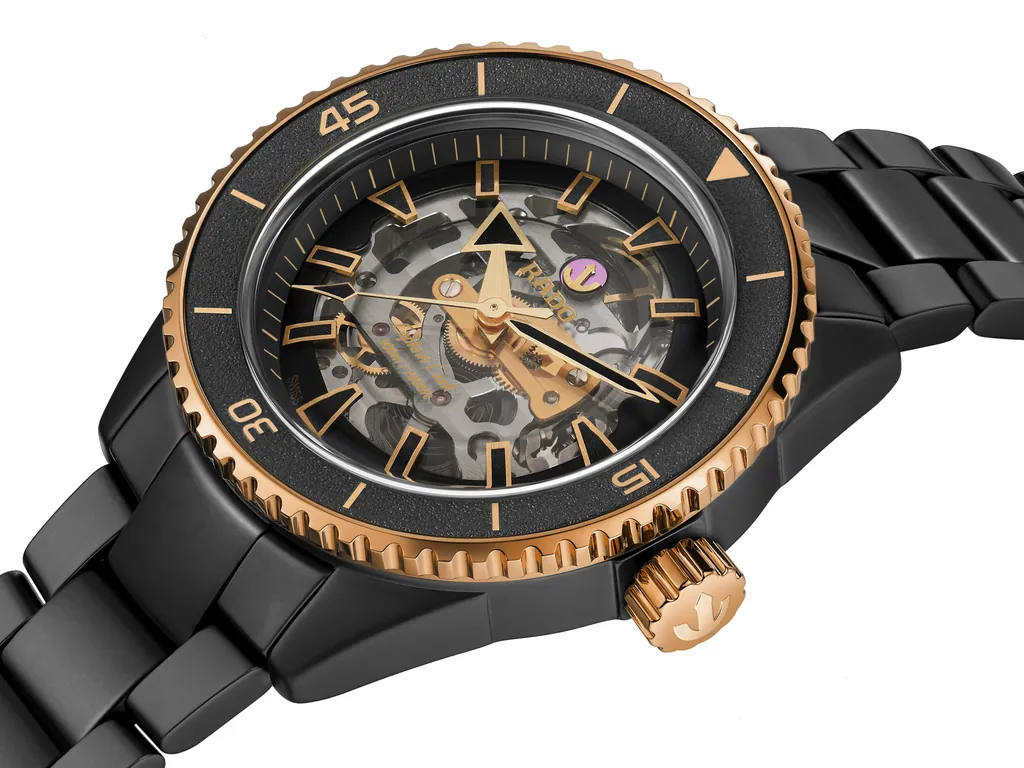 Rado Captain Cook High-Tech Ceramic Skeleton - R32192152