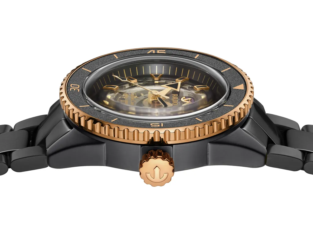 Rado Captain Cook High-Tech Ceramic Skeleton - R32192152